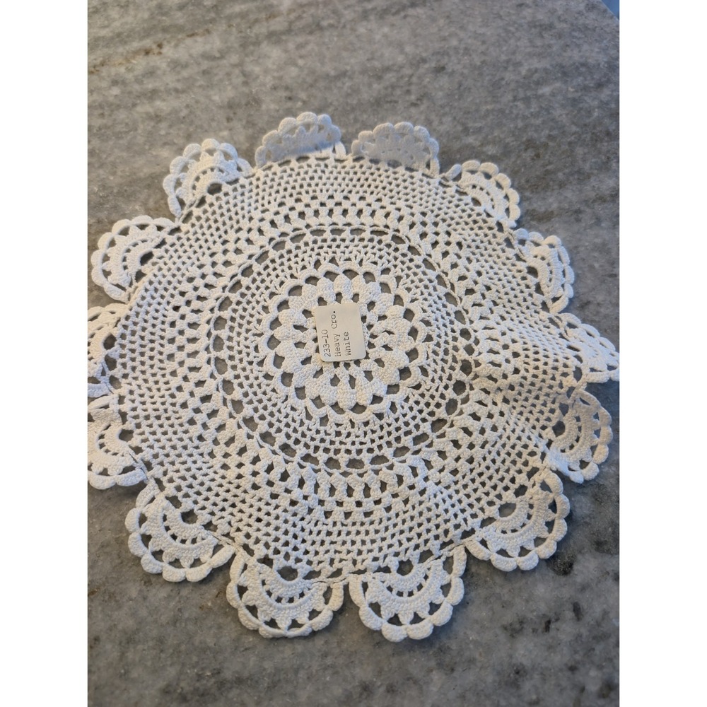 Vintage Ecru Scalloped‎ 9" Round Handmade Doily